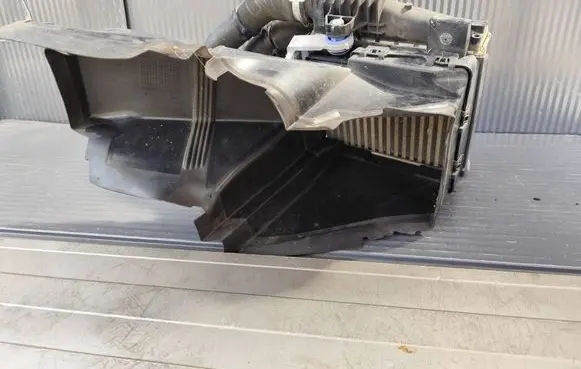 Citroen C5 Aircross Intercooler radiator P9675627980 9820650780