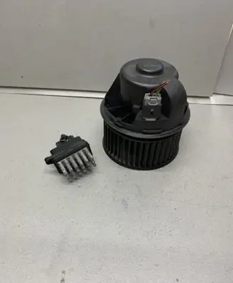 Ford Focus C-MAX Heater fan/blower 3M5H18456AD 6G9T19E624AD