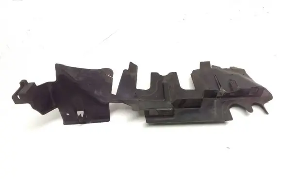 Volkswagen PASSAT CC Intercooler air guide/duct channel 3C8121284B