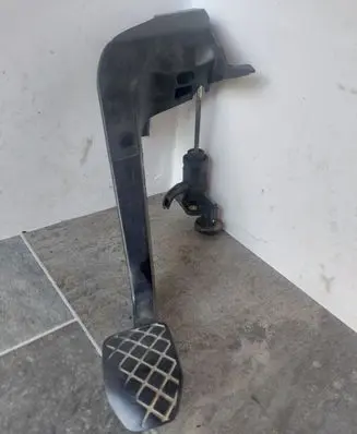 Clutch pedal