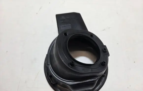 Hyundai Tucson TL Fuel tank cap trim 69513D3000