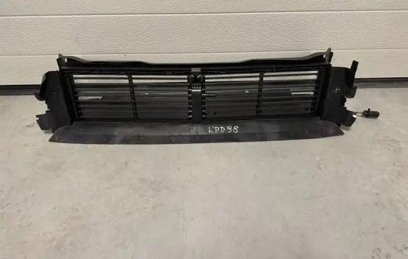 Volkswagen Tiguan Intercooler air channel guide 5QS122323-KPD98 1165859ZZ
