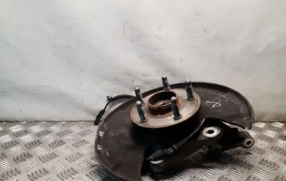 Opel Insignia A Front wheel hub spindle knuckle