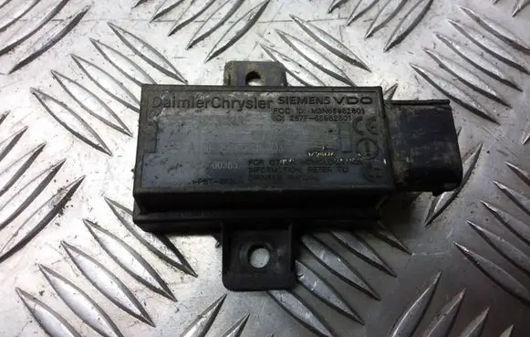 Chrysler Town u0026 Country V Tire pressure sensor 56053034AE A0018275101