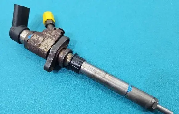 Fuel injector