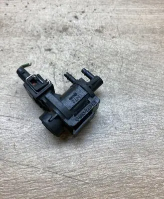Audi A3 S3 8L Vacuum valve 191906283A
