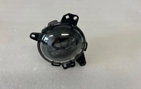 Land Rover Defender Front fog light L8B215201 T4UVB