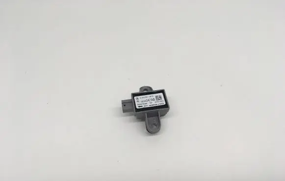 Mercedes-Benz C W204 Airbag deployment crash/impact sensor A2048210651