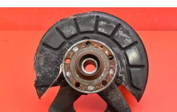 Front wheel hub spindle knuckle