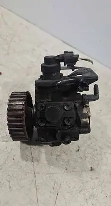 Citroen Berlingo Fuel injection high pressure pump 9683703780A 04002321565 0445010102