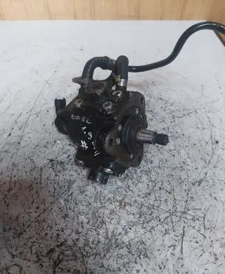 Opel Astra H Fuel injection high pressure pump 0445010097 9348872