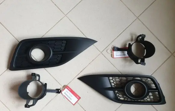 Honda CR-V Front fog light trim/grill 71108T1GG10 71103T1EG10