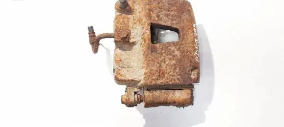 Jeep Grand Cherokee (WK) Front brake caliper
