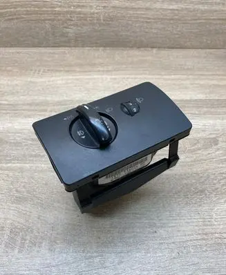 Ford Mondeo Mk III Light switch 1S7T13A024BB 04052711