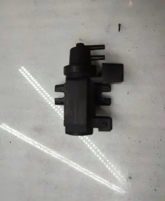 BMW 5 E60 E61 Turbo solenoid valve 7796634