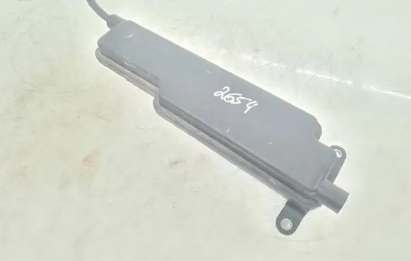 Mitsubishi Colt Vacuum air tank A6390700268