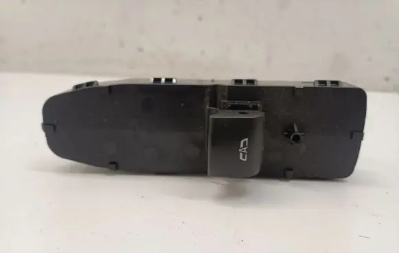Opel Insignia B Electric window control switch 23333505