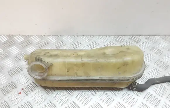 Toyota Avensis T250 Coolant expansion tank/reservoir