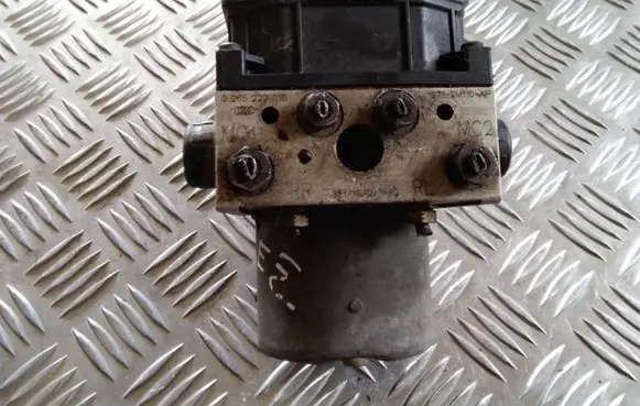 Ford Mondeo Mk III ABS Pump 0265222016 1S712M110AF 0265800007