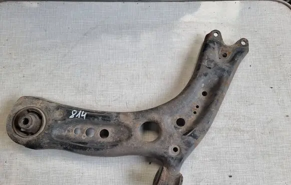 Volkswagen Golf VII Front lower control arm/wishbone 5Q0407183E