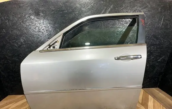Chrysler 300 - 300C Front door 