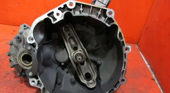 Mini One - Cooper R50 - 53 Manual 5 speed gearbox 7531772