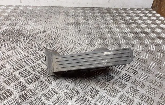 Volkswagen Golf V Accelerator throttle pedal 1K1723503L