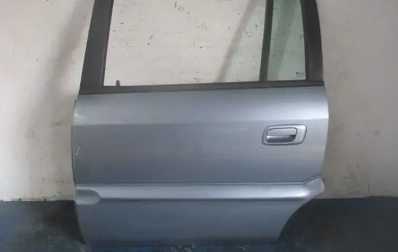 Opel Zafira A Rear door