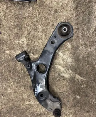 Toyota C-HR II Front lower control arm/wishbone 4865447030