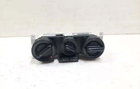 Volkswagen New Beetle Climate control unit 1C0820045D 661949W04 901511612000