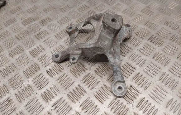 Audi A8 S8 D4 4H Engine mounting bracket 4H0199308AK