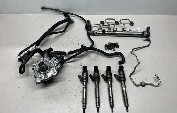 BMW 5 F10 F11 Fuel injection system set 7810696 0445010517 0445110382