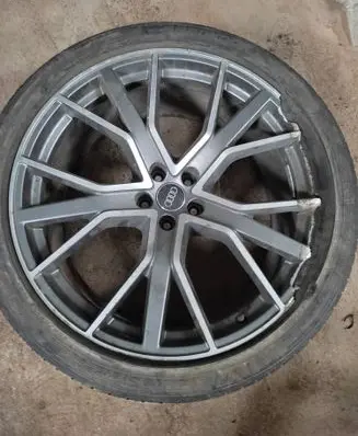 Audi SQ7 R22 alloy rim 4M0601025AG 4M0601025CG