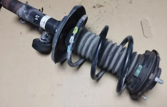 Honda Accord Front shock absorber/damper 51620T3LA140M1