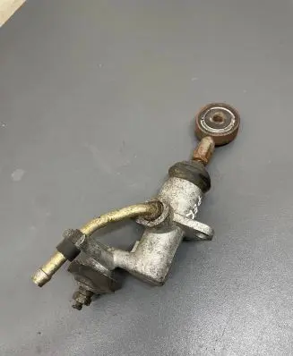 Audi A4 S4 B5 8D Clutch master cylinder 8D2721401