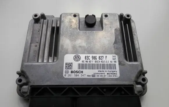 Volkswagen Tiguan Engine control unit/module 03C906027F