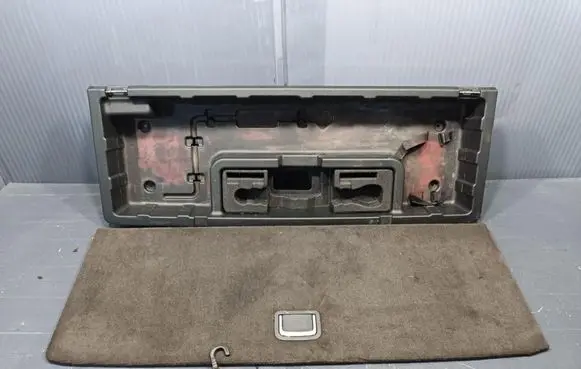 Subaru Tribeca Glove box