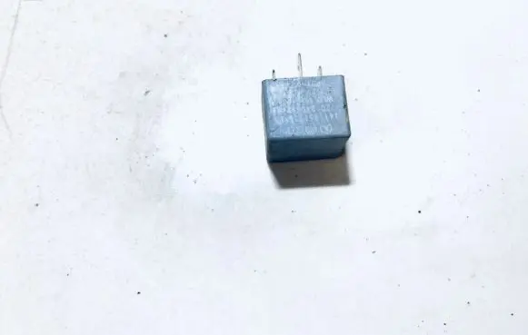 Volkswagen Golf IV Other relay 141951253b 20240072