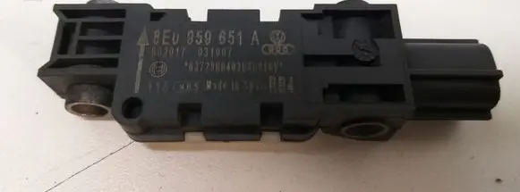 Audi A4 S4 B7 8E 8H Airbag deployment crash/impact sensor 8E0959651A