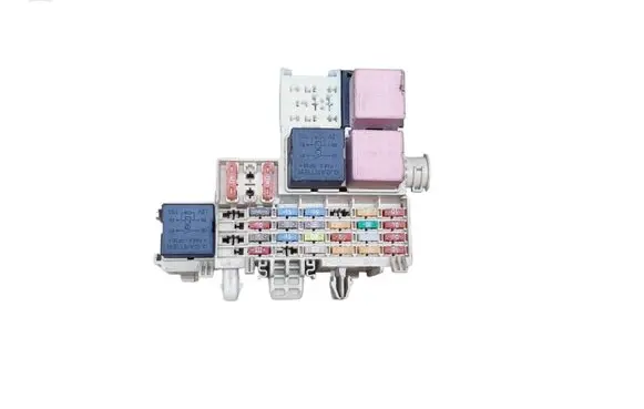 Renault Master III Fuse module 8200574970 64001189 8200574970C