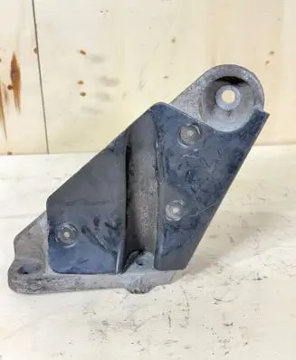 BMW X3 E83 Engine mounting bracket 3414582 3417614 22113414582