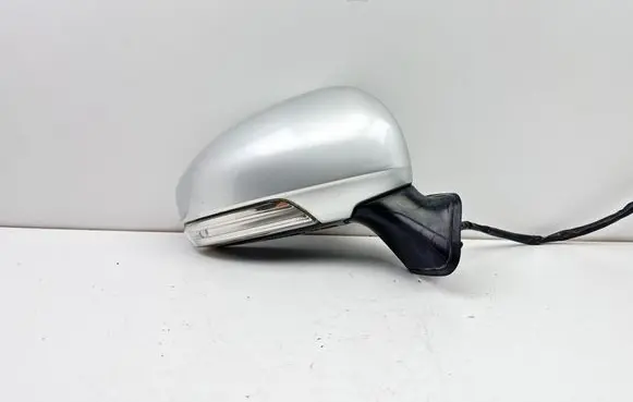 Toyota Prius (XW30) Front door electric wing mirror E4022865