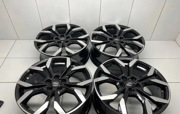 Ford Focus ST R18 alloy rim 
