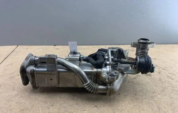 BMW X3 F25 EGR valve cooler 7822350 11717822350 11717823210
