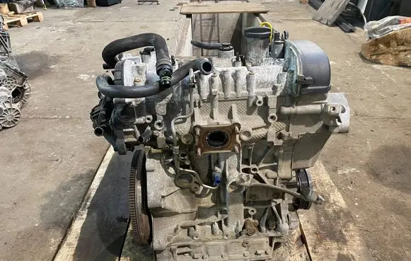 Volkswagen Golf VII Engine CPW080567 04E103729 04E103603