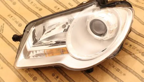 Volkswagen Touran I Headlight/headlamp 1T1941005B