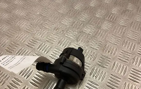 Jaguar I-Pace Electric auxiliary coolant/water pump J9D318D473AA