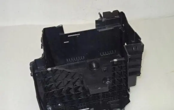 Battery box tray