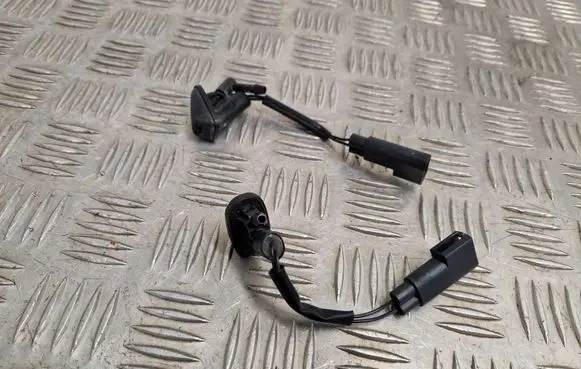 Ford Transit - Tourneo Connect Windshield washer spray nozzle D11117666A