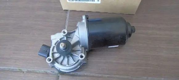 Hyundai Tucson TL Wiper motor 98110d3000